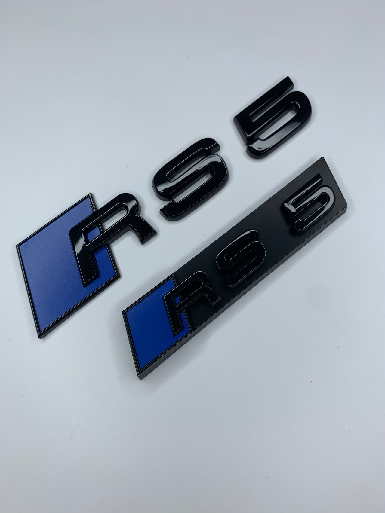 Ultramarine Blue RS5 Rear and Grill Badge