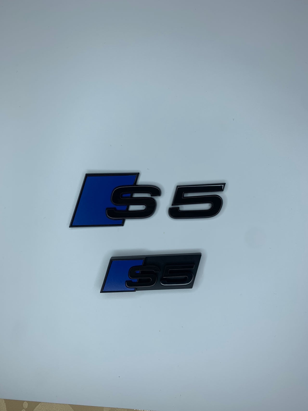 Ultramarine Blue S5 Rear and Grill Badge